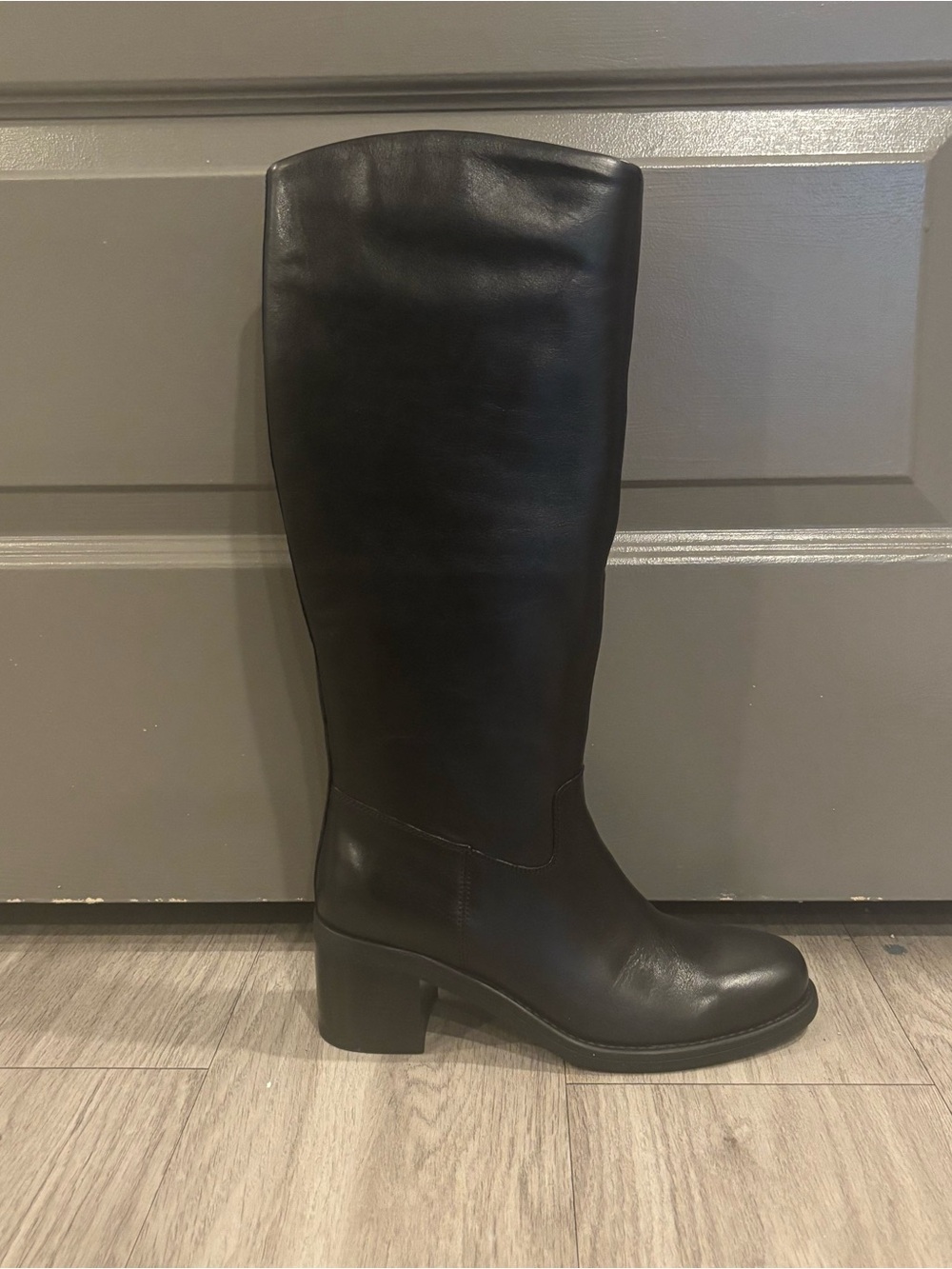 NIB Vince Camuto Amree Boots in Black